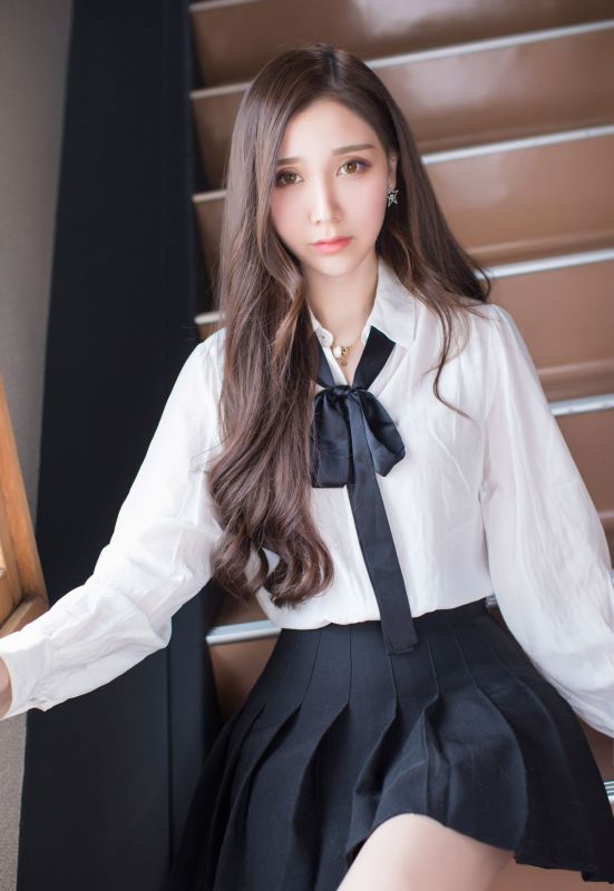 青春靓丽萌萌哒小清新制服短裙妹子写真集