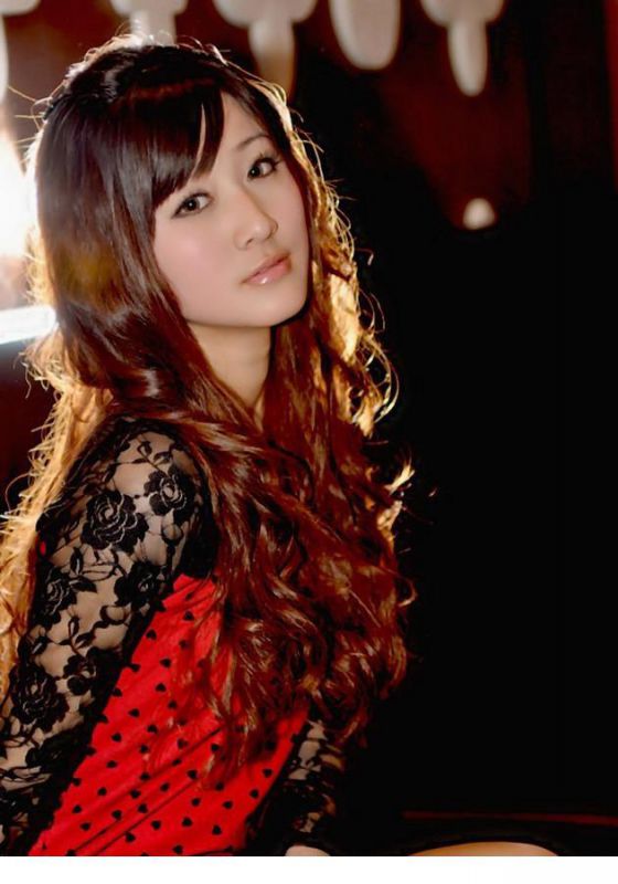 妖娆性感内衣美女诱人写真