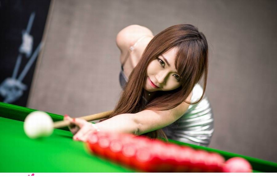 性感波多野结衣变身桌球宝贝秀美臀