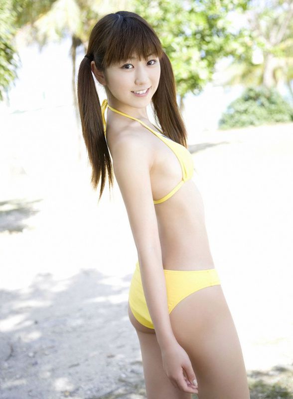 吊带纱裙美女酒店翘臀妩媚私房照