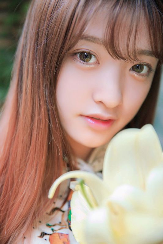 清纯可爱校花小清新迷人写真