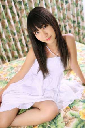 日本泳装美女柏木由纪高清写真