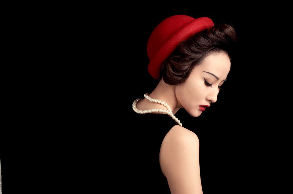 简约复古清纯美女高清写真
