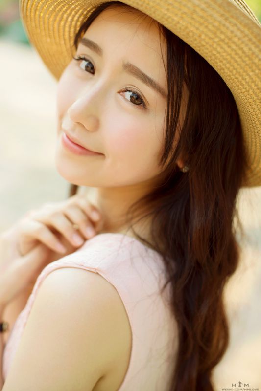 清纯重庆美女户外小清新图片