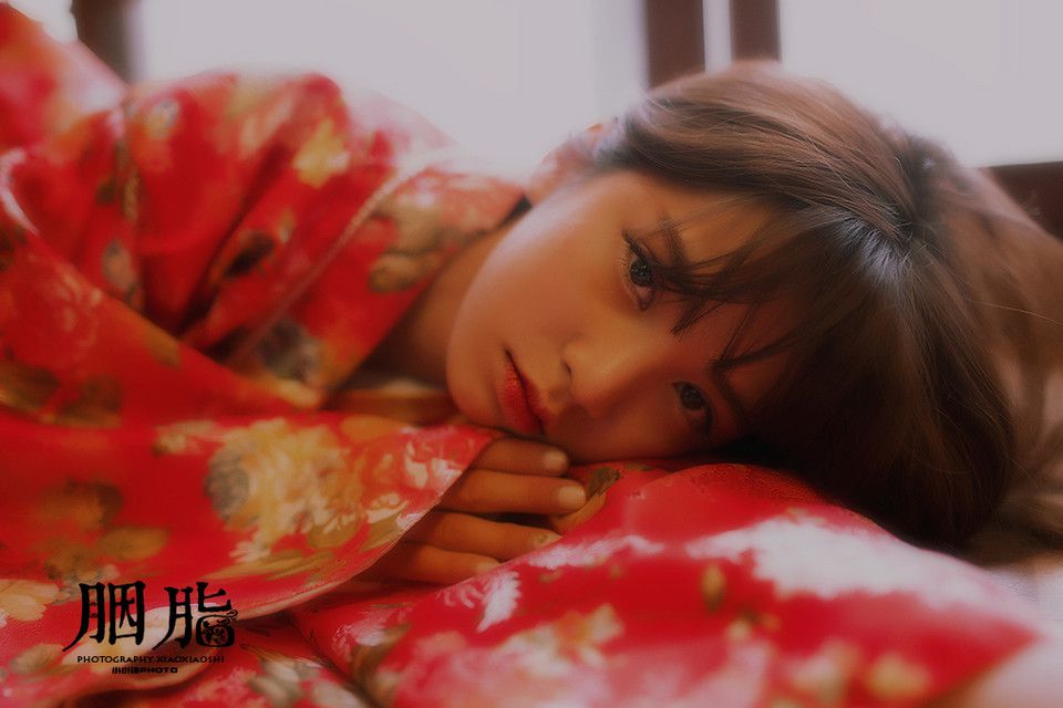 古装美女私房露美背高清写真