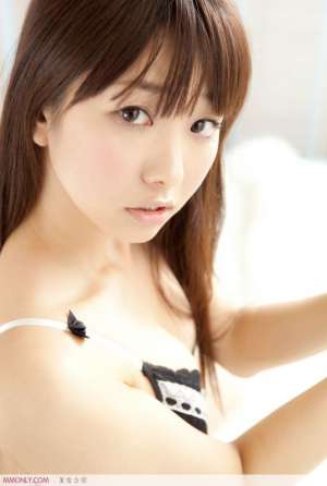 日本可爱美女私房诱人写真