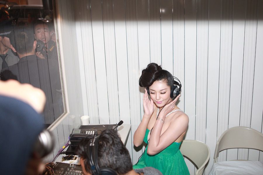 推女神黑色睡衣性感写真集