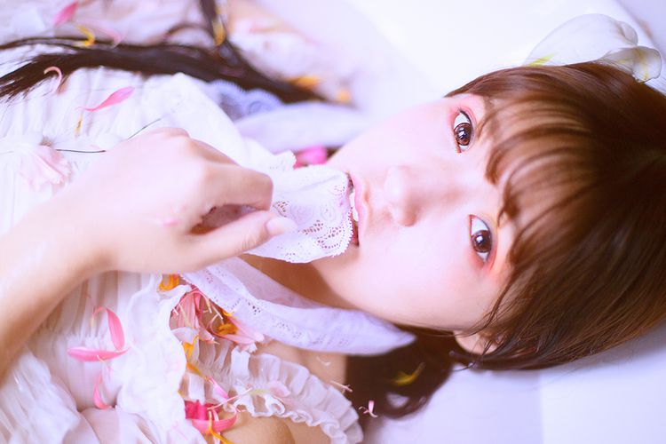 清纯少女浴室高清写照