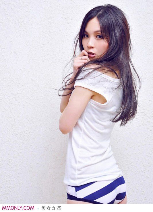 甜美内衣美女私房性感写真