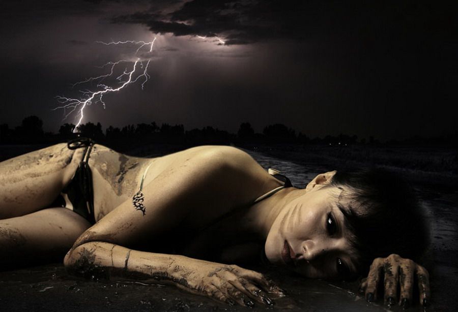 篮球宝贝韩一菲淤泥中秀美胸美臀