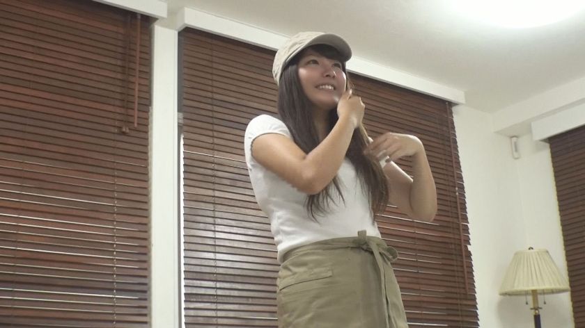 咖啡厅工作的女孩番号324SRTD0052