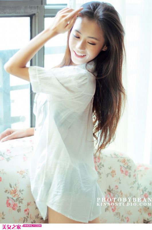 妩媚美女秀美臀美腿演绎衬衫诱惑