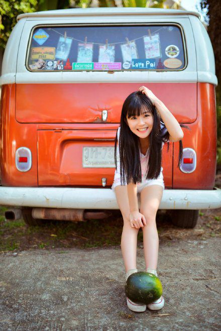 清纯美女高清街拍大片