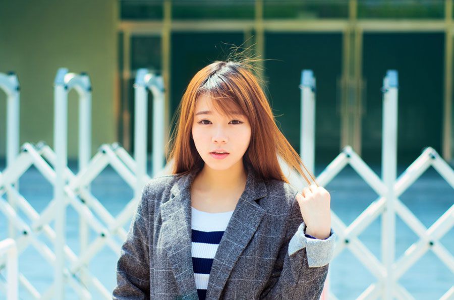 街拍甜美可爱美女高清迷人写真