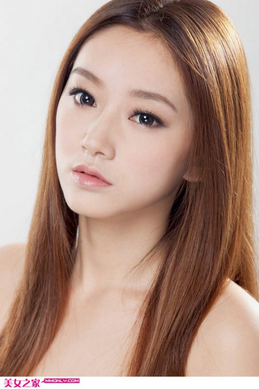 女神沈芳熙演绎美臀酥胸诱惑