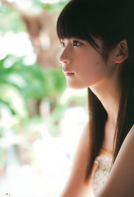 短发美女户外唯美写真集