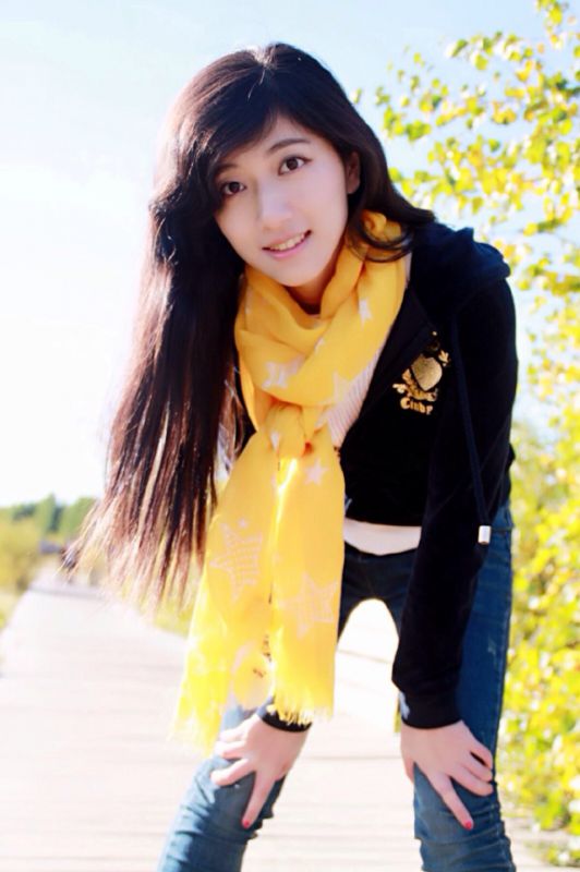 度娘语希范户外唯美写真拍摄