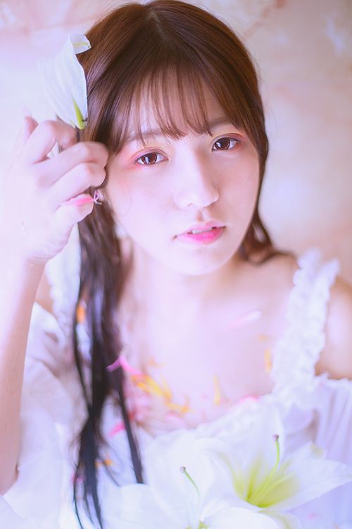 清纯少女浴室高清写照