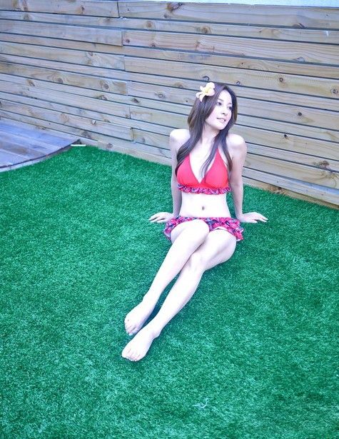 许维恩大尺度比基尼秀美臀美背