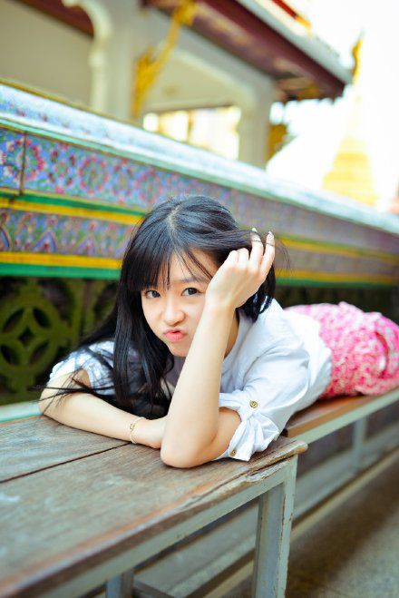 清纯美女高清街拍大片