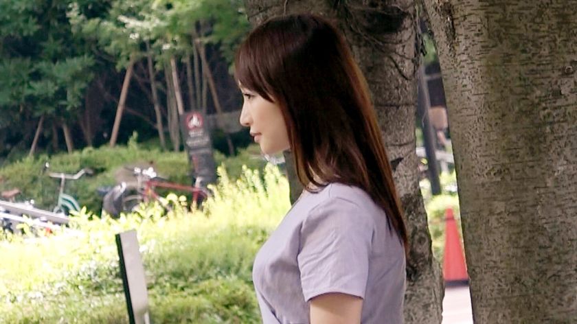 25岁的美女员工番号261ARA204