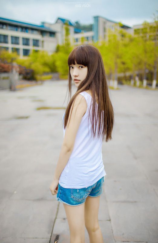 清纯可爱校花小清新迷人写真