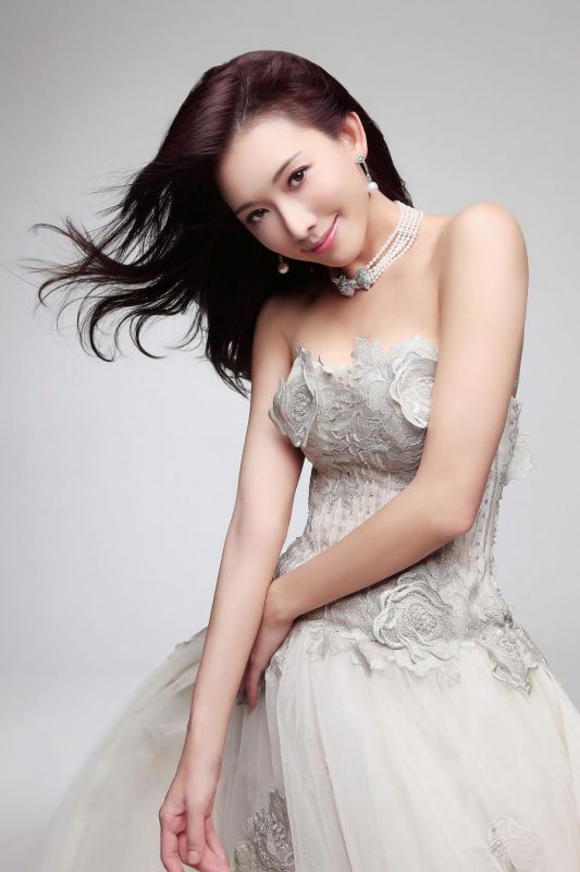 美女林志玲秀美臀酥胸内衣写真