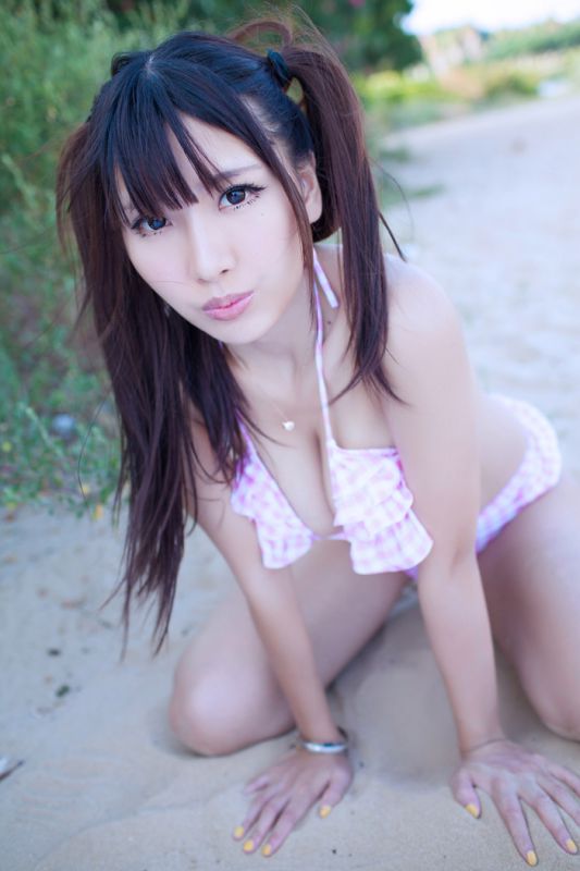 巨乳美女莫晓茜性感比基尼写真集