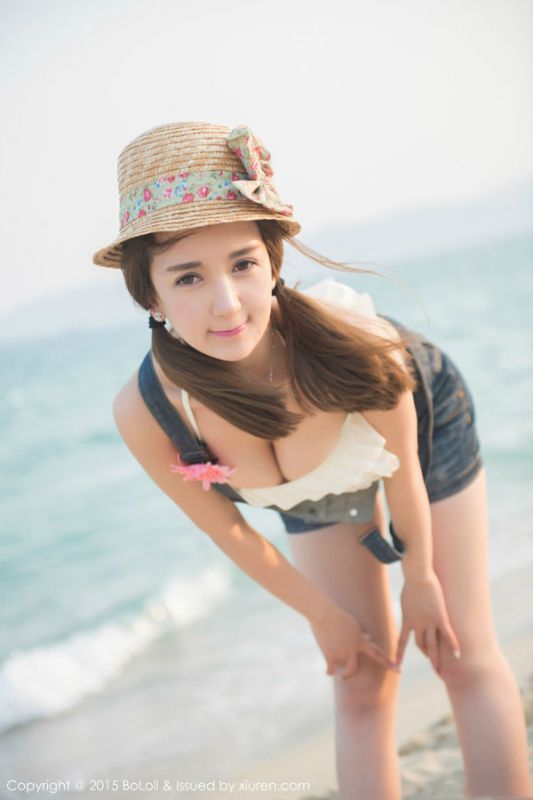 海边性感美女诱人高清写真