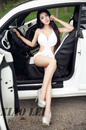 性感比基尼美女高清户外写真