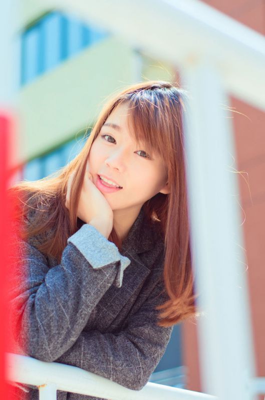 街拍甜美可爱美女高清迷人写真