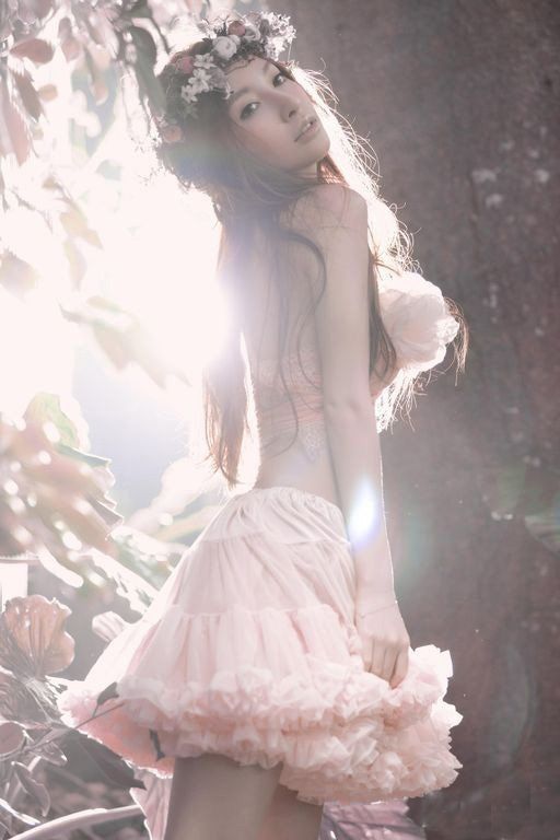 许维恩大尺度比基尼秀美臀美背