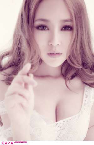 清纯可爱美女私房高清写真
