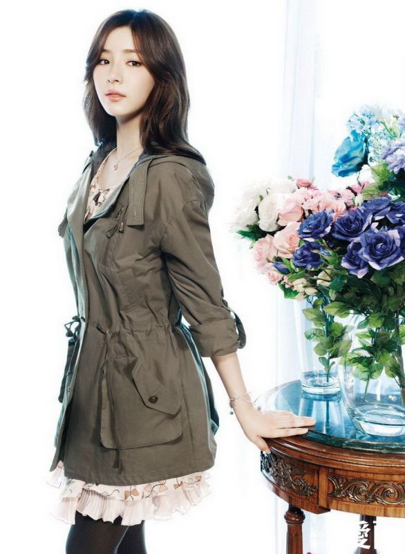 韩国女星李敏贞甜美迷人写真