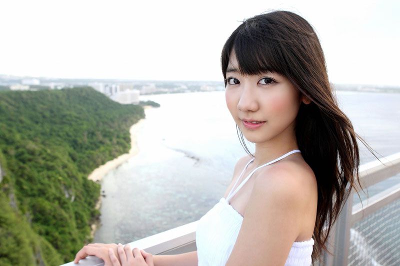 夏日可爱内衣美女户外诱人写真