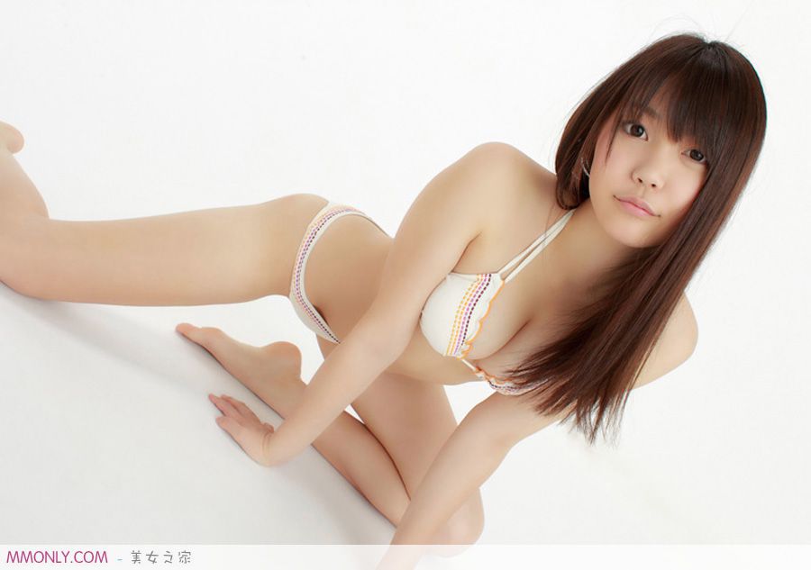日本妩媚内衣美女性感私房写真