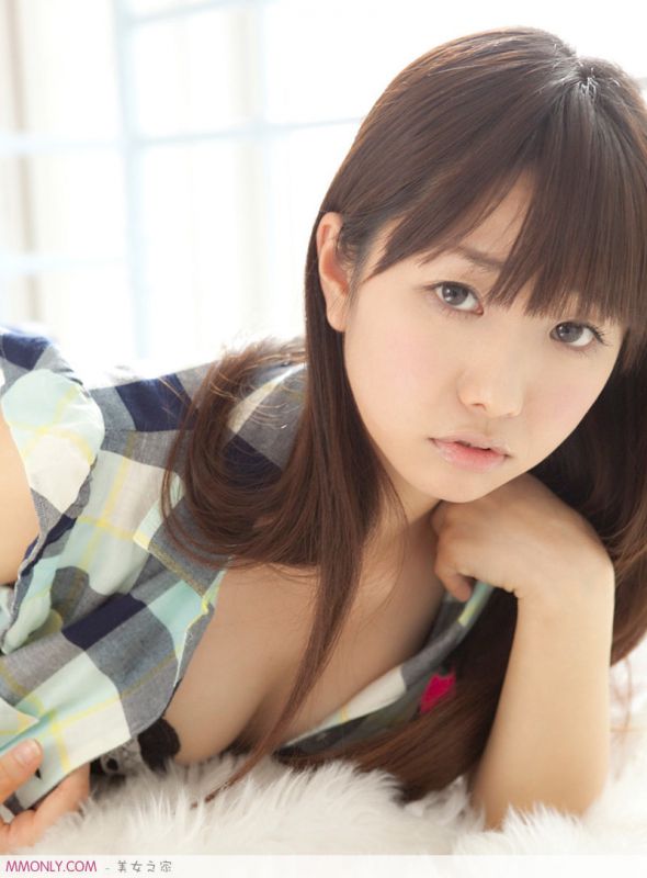 日本可爱美女私房诱人写真
