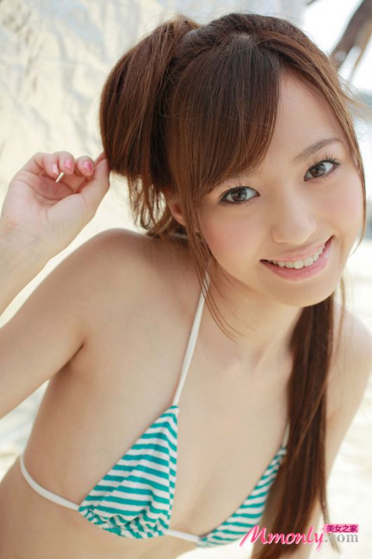 沙滩比基尼美女性感诱人写真