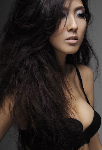 内衣美女私房秀翘臀迷人写真