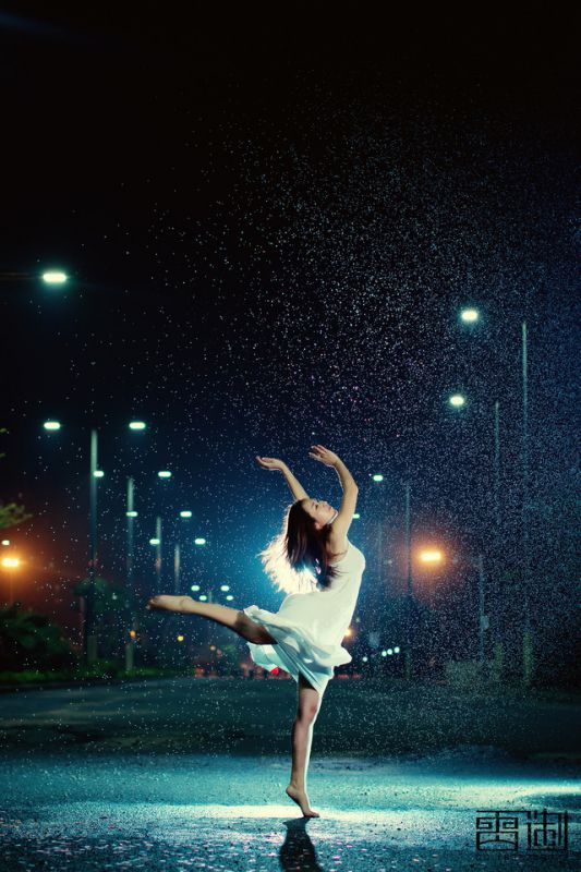 性感雨夜精灵湿身诱惑写真