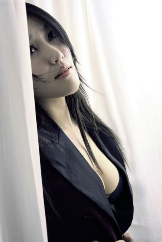 长发内衣美眉私房诱人写真