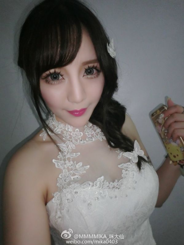 养眼美女咪大仙白色蕾丝裙小清新图片