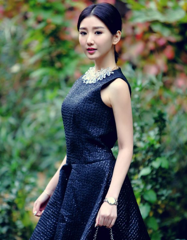 气质女星毛晓彤时尚写真大片