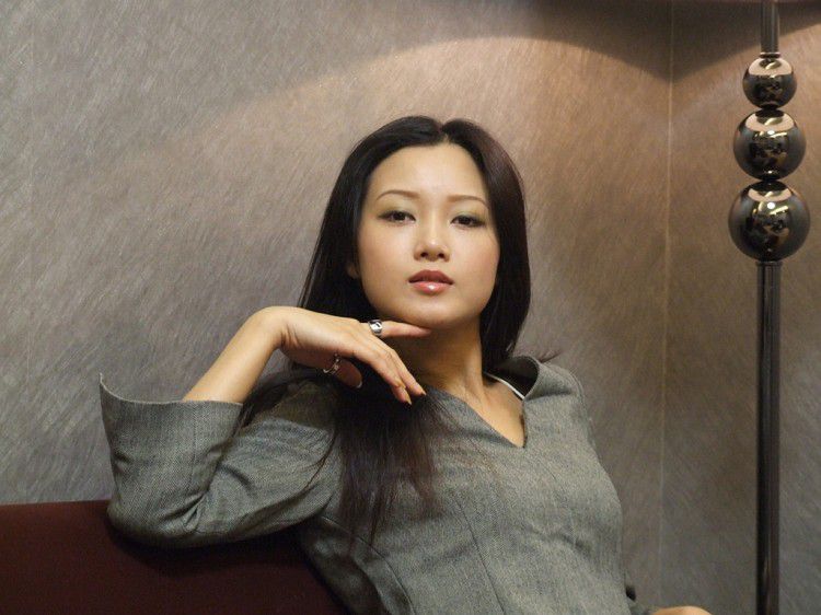 黑丝妩媚少妇私房撩人写真