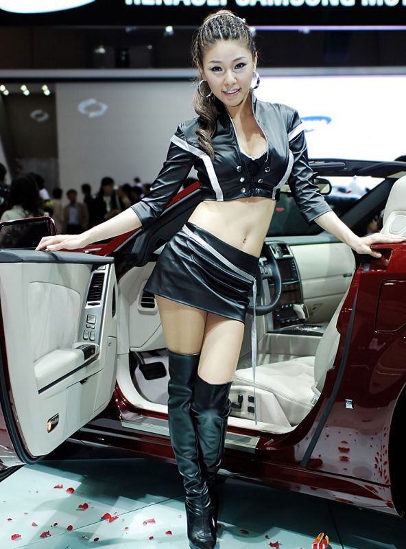 韩国美女模特车展摄影图片