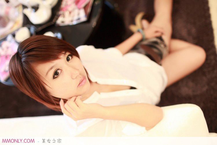 妩媚妖娆内衣美女私房性感写真