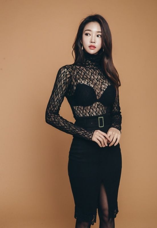 韩国蕾丝透视装美女大尺度撩人内衣美乳诱惑写真