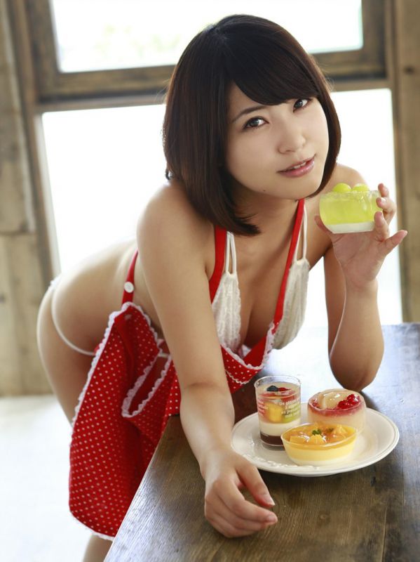 日本少妇岸明日香白色内衣诱惑图