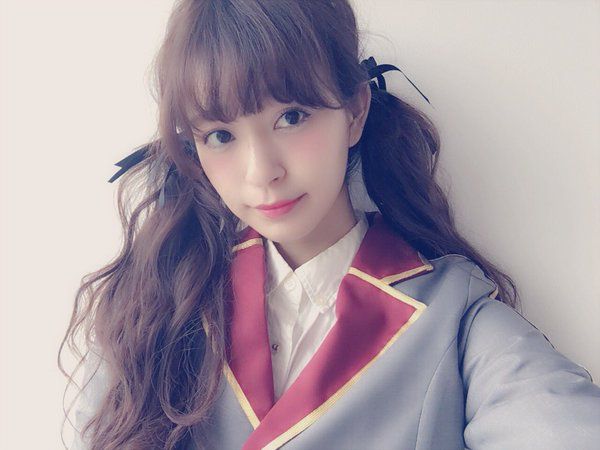 日本模特美女早川实季清纯自拍写真