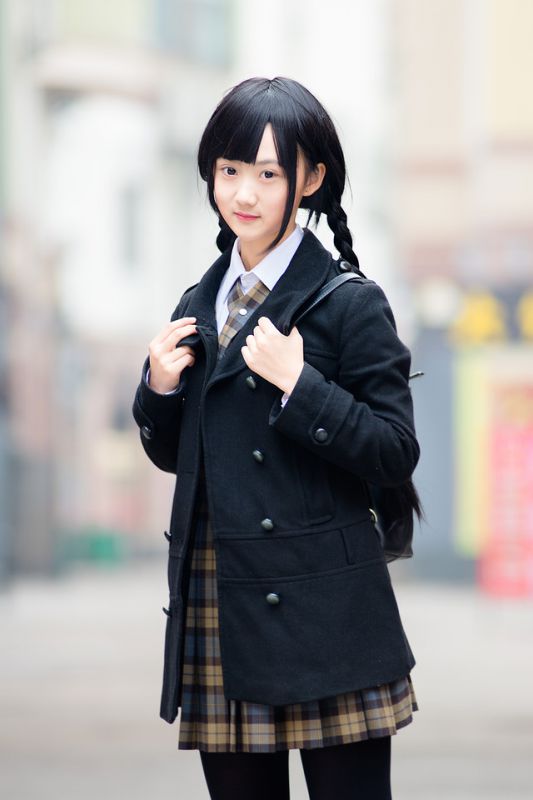 甜美学生装美女黑丝迷人写真